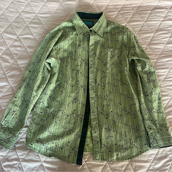 Maxini | Green Patterned Button-Up Shirt - Picture 2 of 7